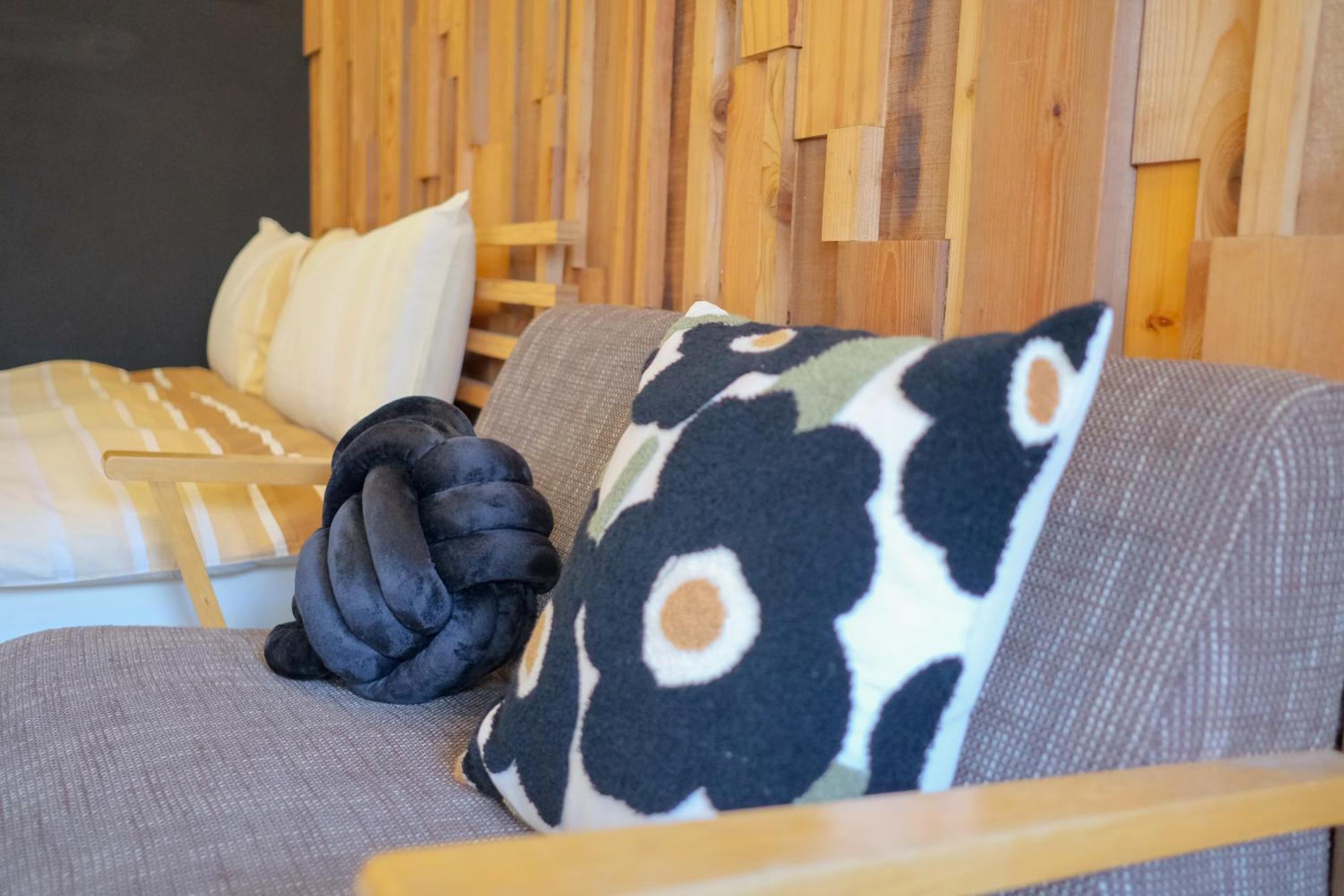 Re+Wood Guesthouse Tainan Eksteriør bilde